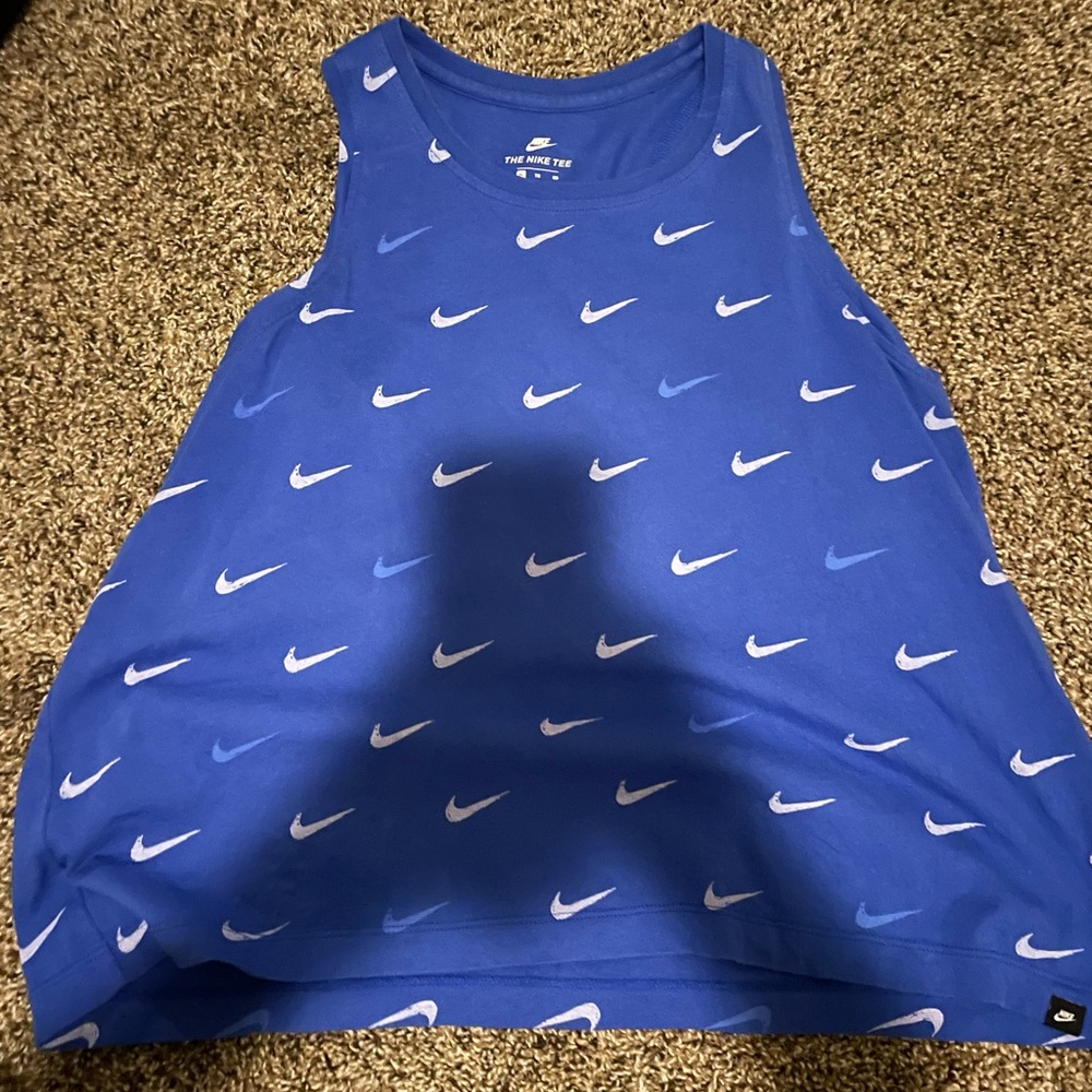 large nike tank